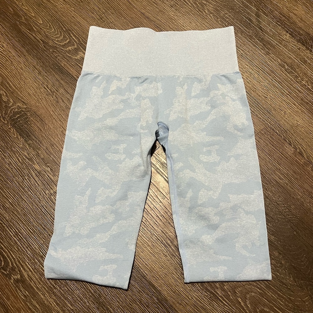 Nvgtn Camo Seamless Leggings !